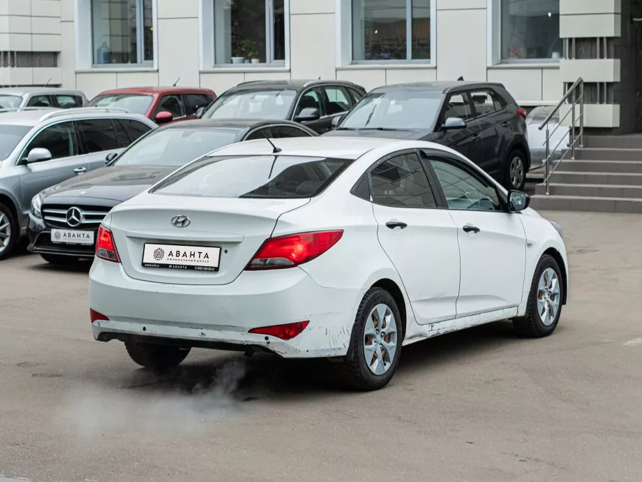 Hyundai Solaris 2015