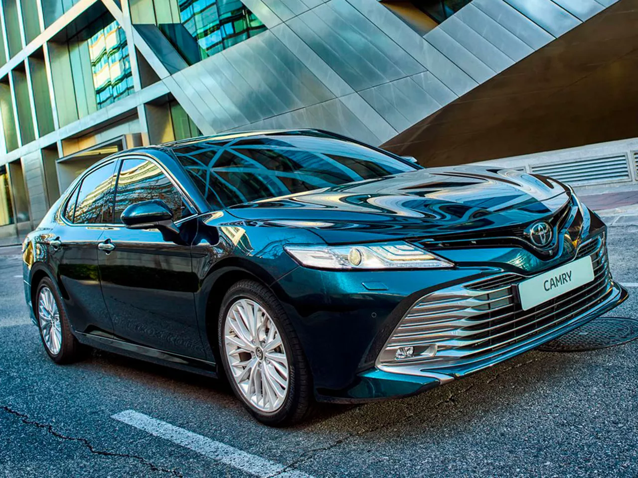 Toyota Camry 2021