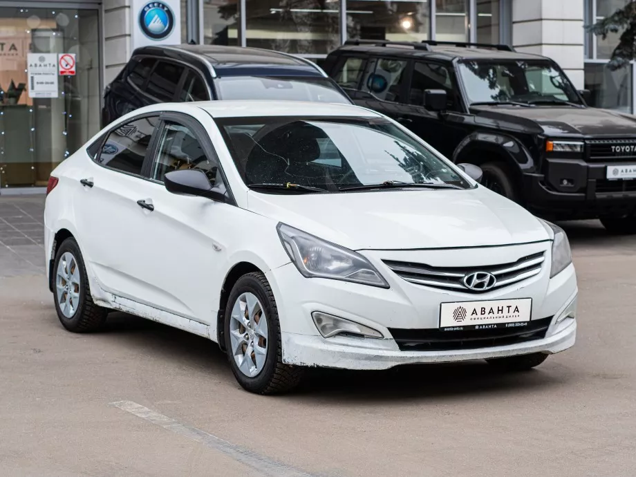 Hyundai Solaris 2015