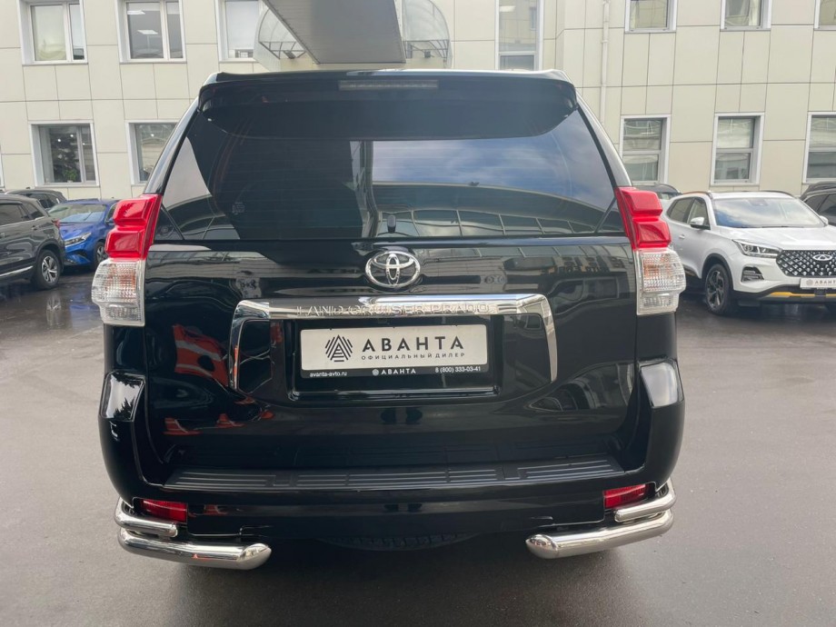 Toyota Land Cruiser Prado 2013