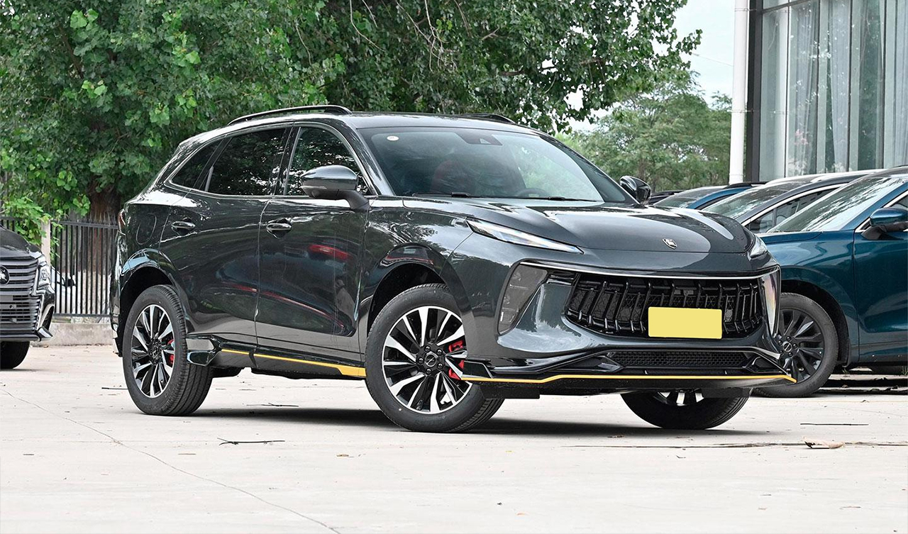 В обвесе. Для России представят Forthing T5 EVO в трех различных комплектациях