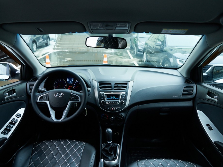 Hyundai Solaris 2014