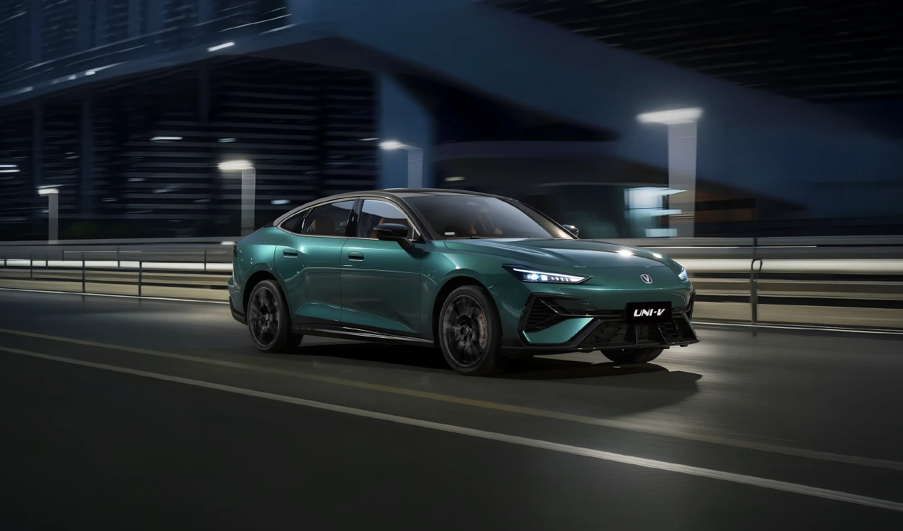 Changan UNI-V 2.0T теперь с новым двигателем