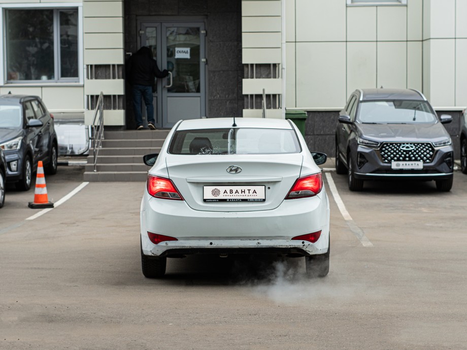 Hyundai Solaris 2015