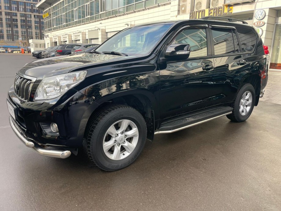 Toyota Land Cruiser Prado 2013