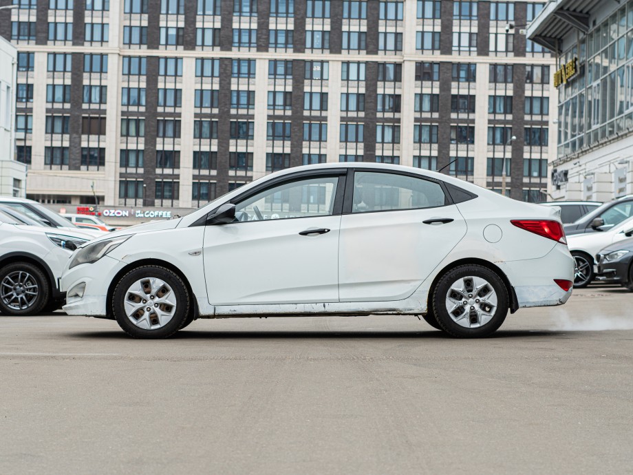 Hyundai Solaris 2015