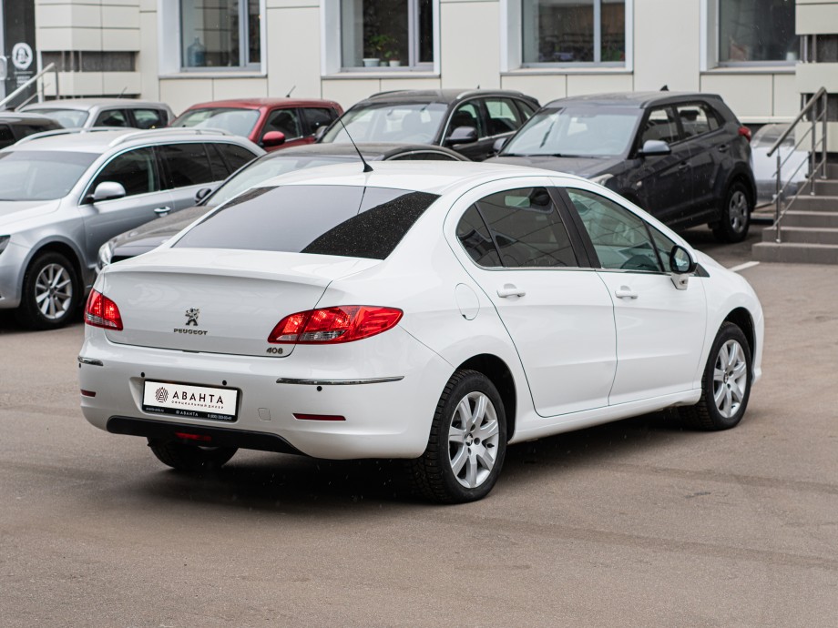 Peugeot 408 2012