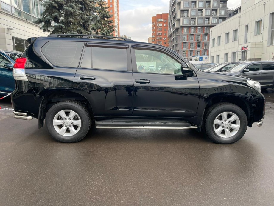 Toyota Land Cruiser Prado 2013