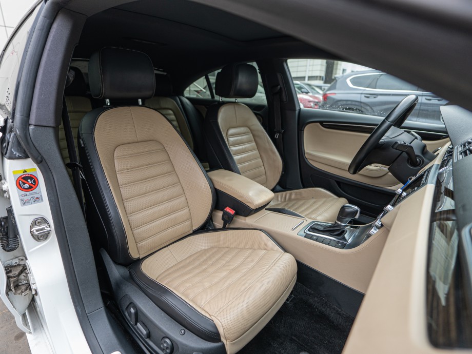 Volkswagen Passat CC 2012