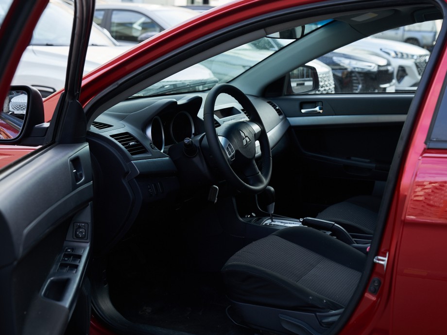 Mitsubishi Lancer 2011