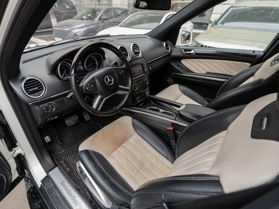 Mercedes-Benz GL-класс 2012