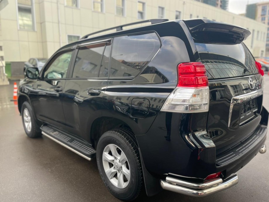 Toyota Land Cruiser Prado 2013