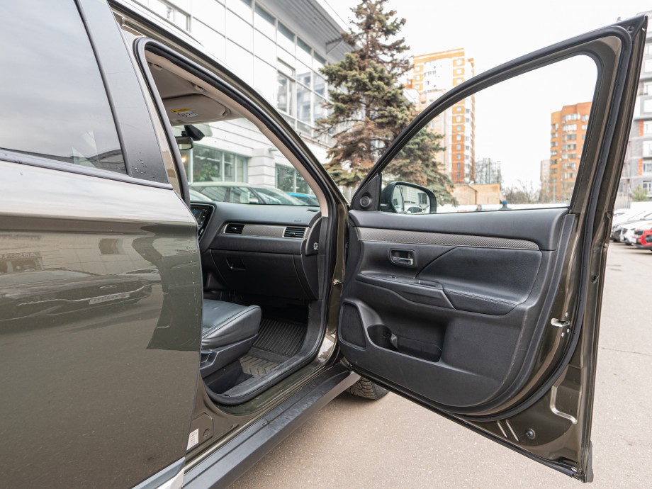 Mitsubishi Outlander 2019