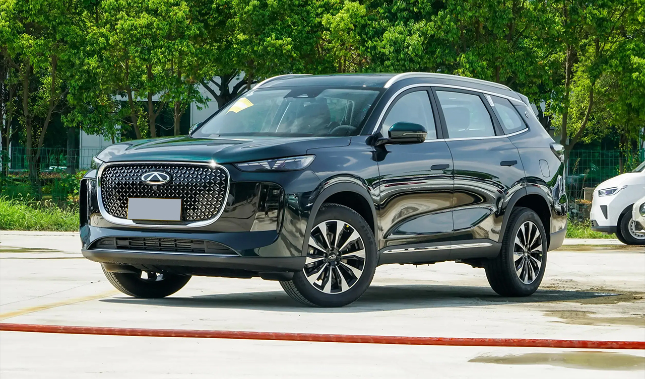 Tiggo становится все больше. Официальные представители марки Chery назвали сроки поставки нового кроссовера в РФ