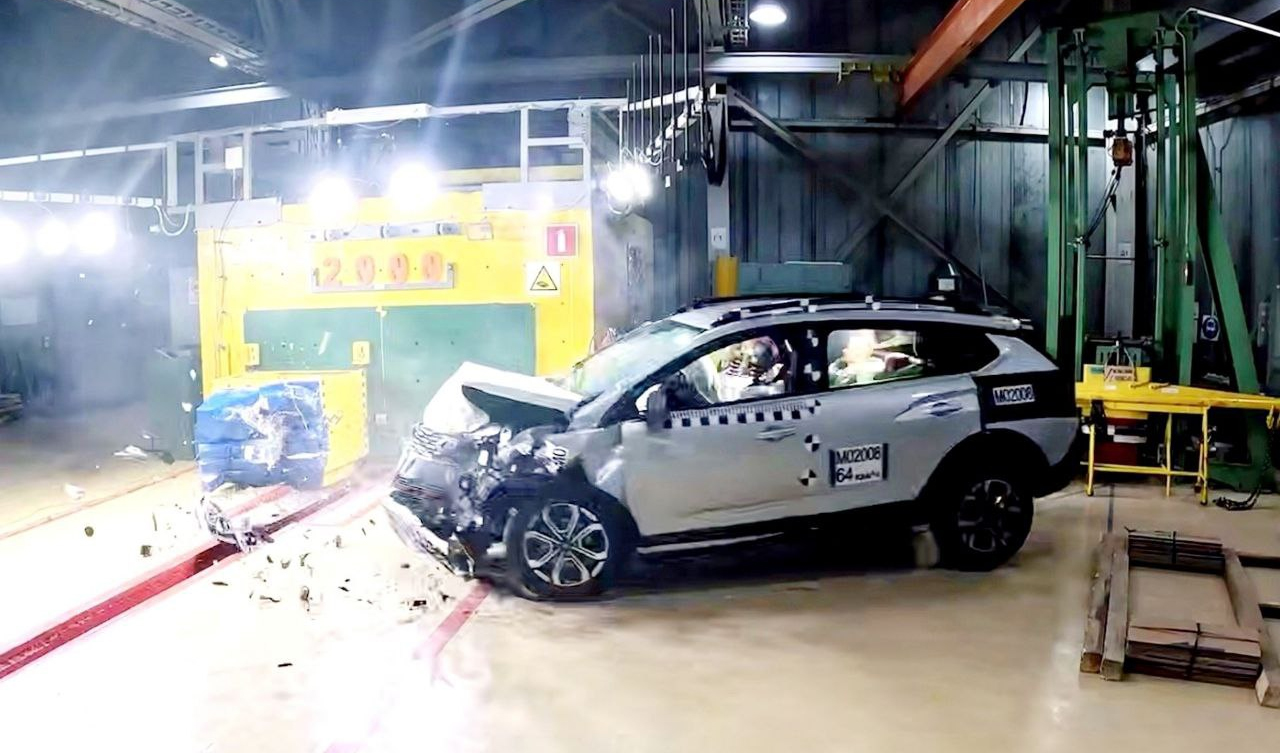 Lada Iskra SW Cross успешно прошла краш-тесты ARCAP, получив 4 звезды