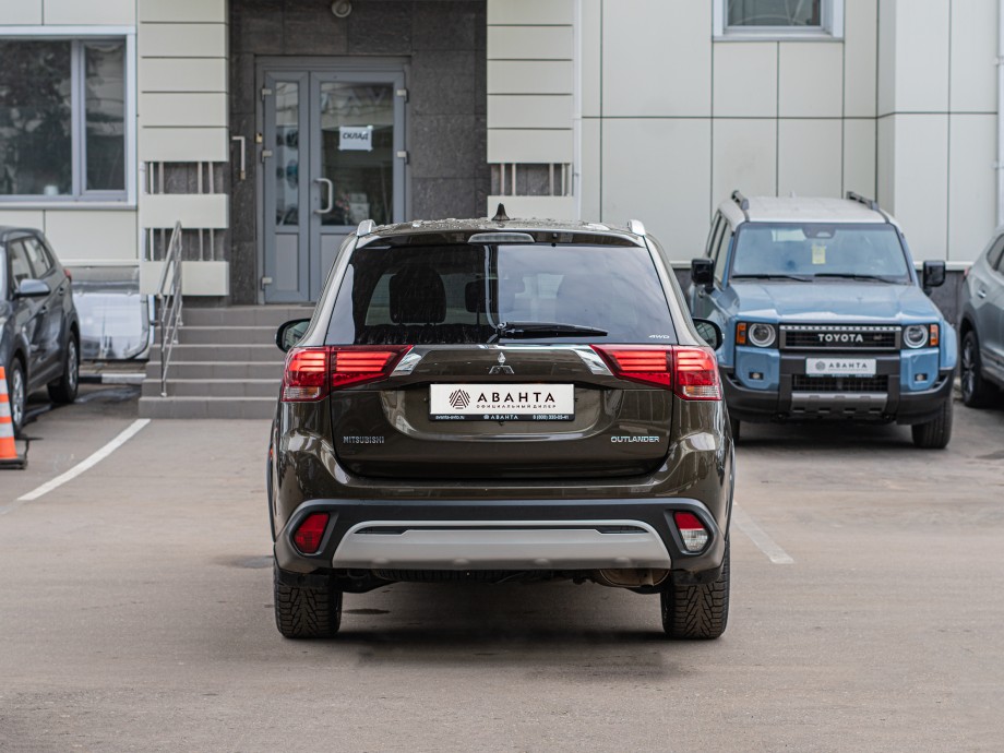 Mitsubishi Outlander 2019