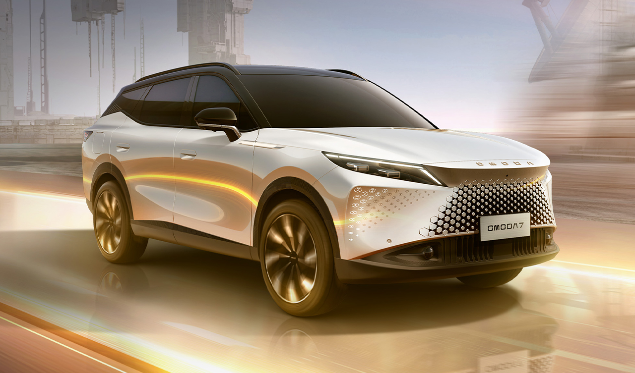 Кроссовер Omoda C7 рассекретил свою внешность