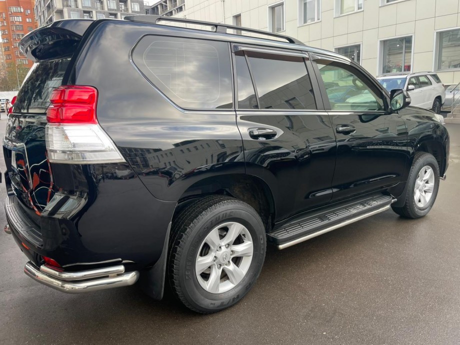 Toyota Land Cruiser Prado 2013