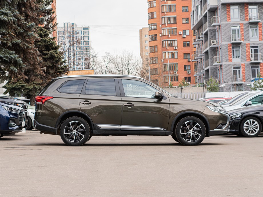 Mitsubishi Outlander 2019