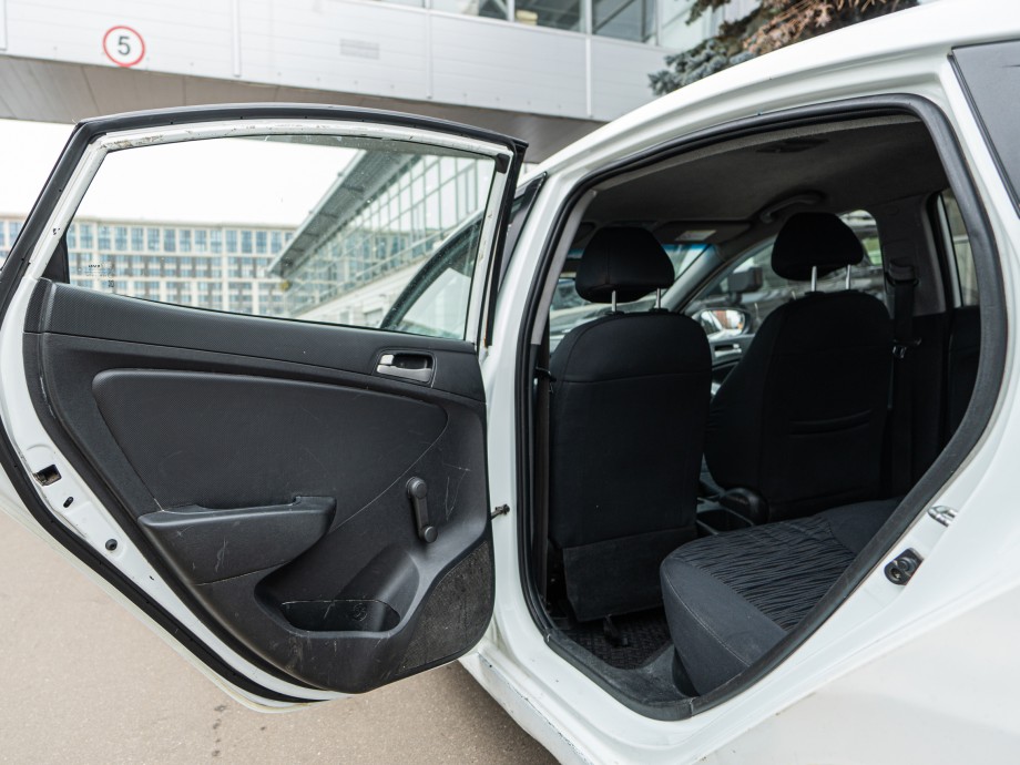 Hyundai Solaris 2015