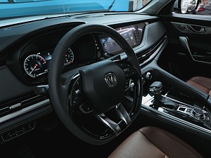 Changan CS95 DLX 2.0 AT