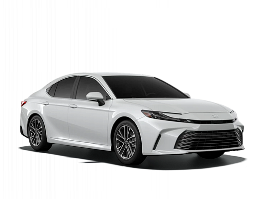 Toyota Camry NEW standart plus white