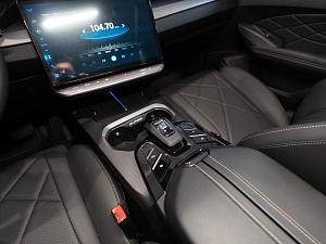 Kaiyi X7 Kunlun Лакшери (Luxury) 2.0 AMT