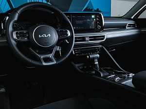 Kia K5 Comfort 2.0 AT