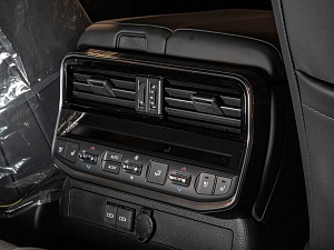 Toyota Land Cruiser 300 ZX (7 мест) 3.4 AT