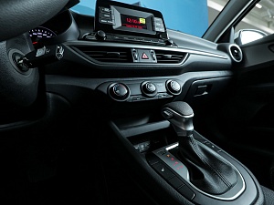 Kia Cerato Comfort 1.6 AT