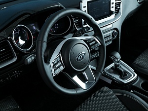 Kia Ceed SW Prestige 1.6 AT