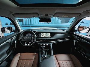 Changan CS95 DLX 2.0 AT