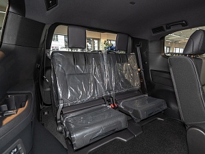 Toyota Land Cruiser 300 ZX (7 мест) 3.4 AT