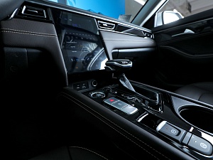 JAC J7 Люкс 1.5 CVT